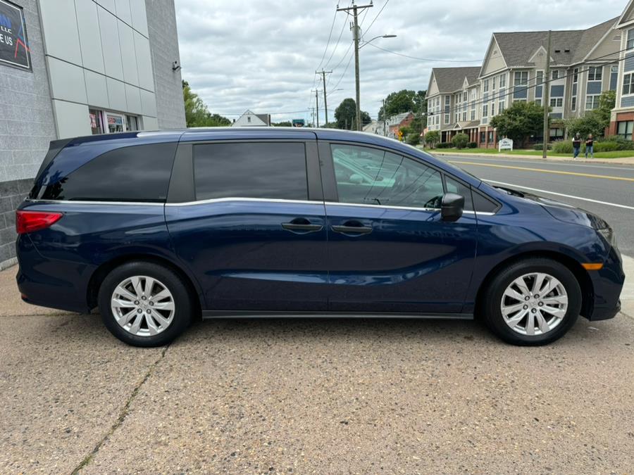 2018 Honda Odyssey LX Auto photo