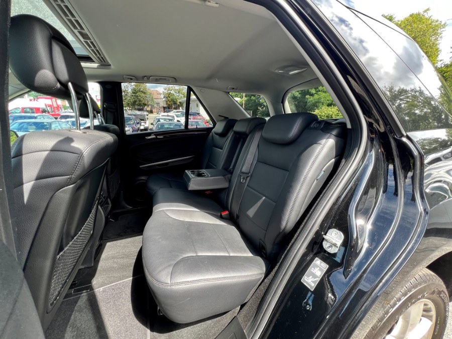 2011 Mercedes-Benz M-Class ML350 4MATIC photo