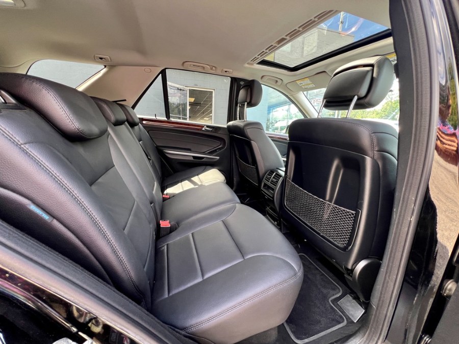 2011 Mercedes-Benz M-Class ML350 4MATIC photo