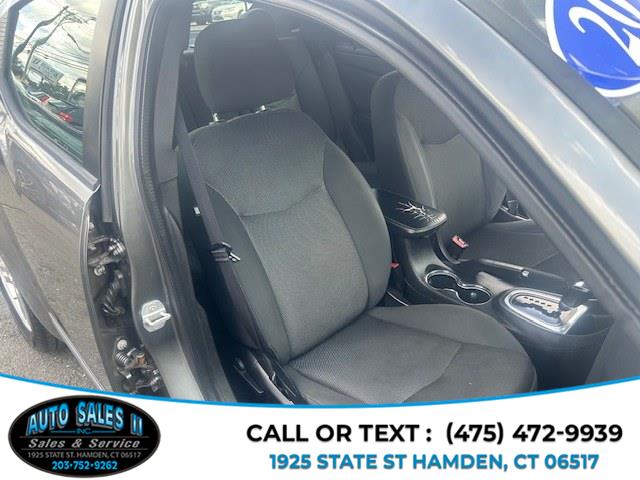 2012 Dodge Avenger SXT photo