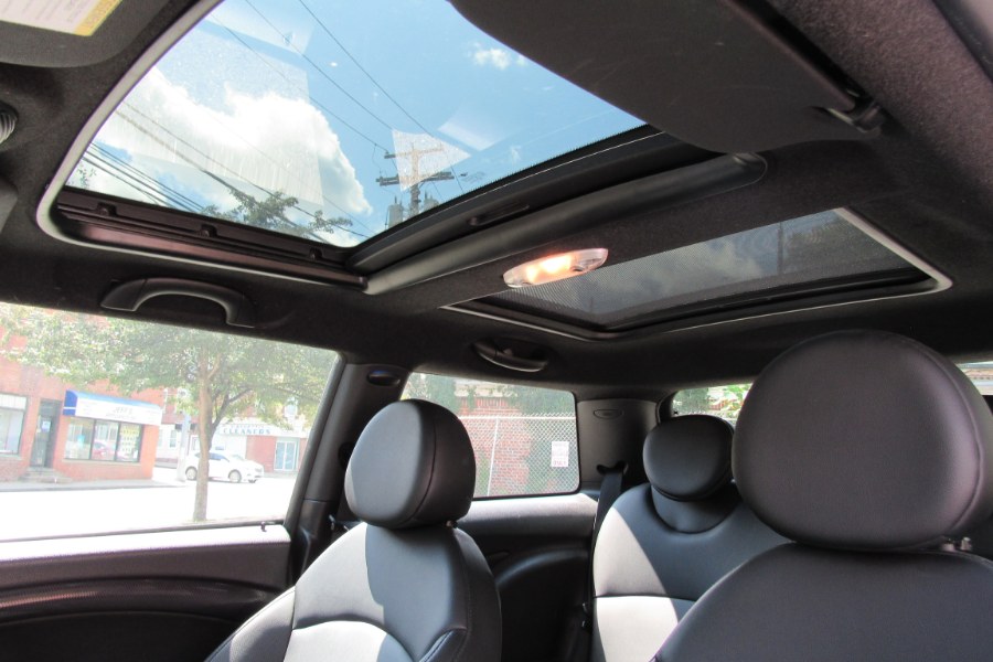 2013 MINI Cooper S photo