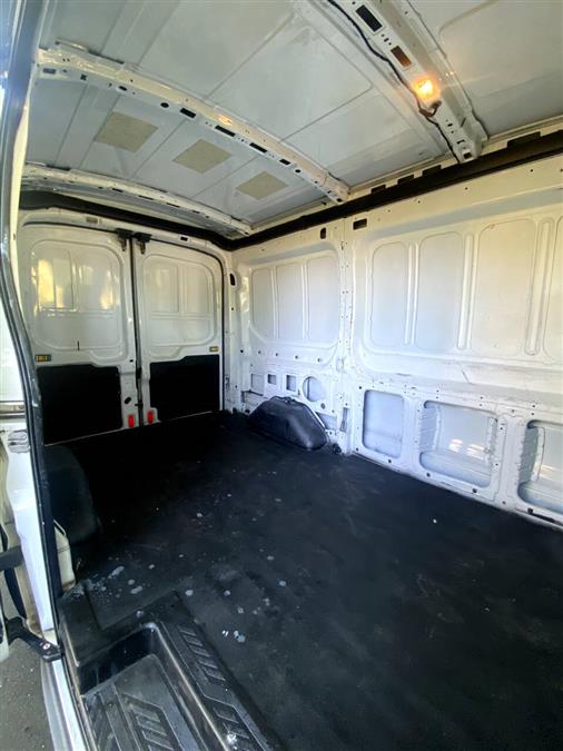 2015 Ford TRANSIT 150 3dr SWB Medium Roof Cargo  photo