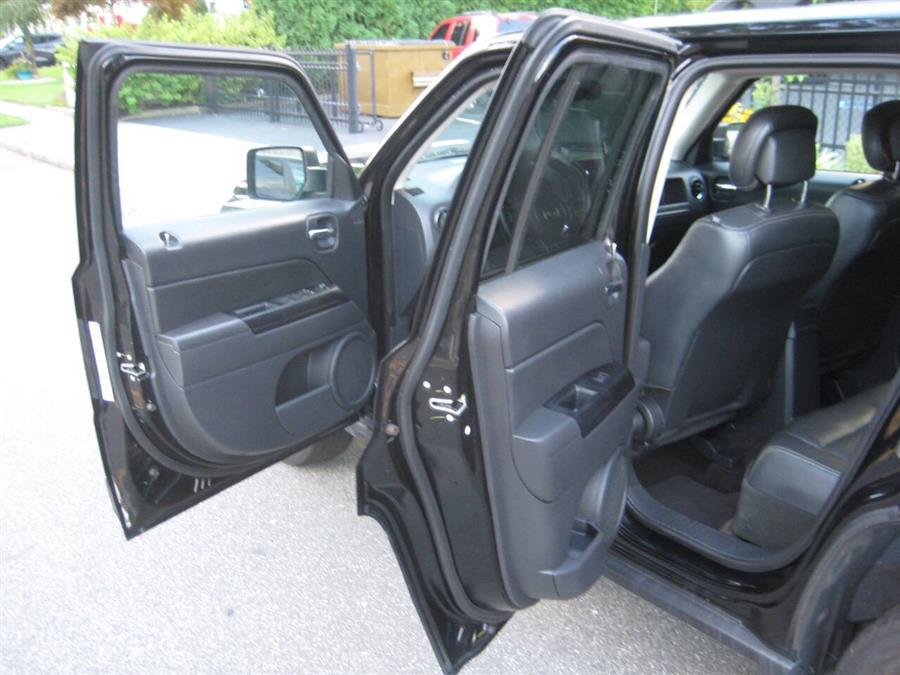 2015 Jeep Patriot High Altitude Edition 4x4 4dr  photo