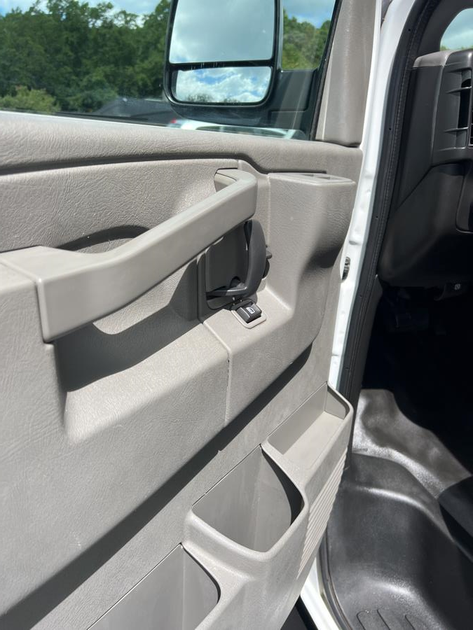 2018 Chevrolet Express Cargo Van RWD 2500 135
