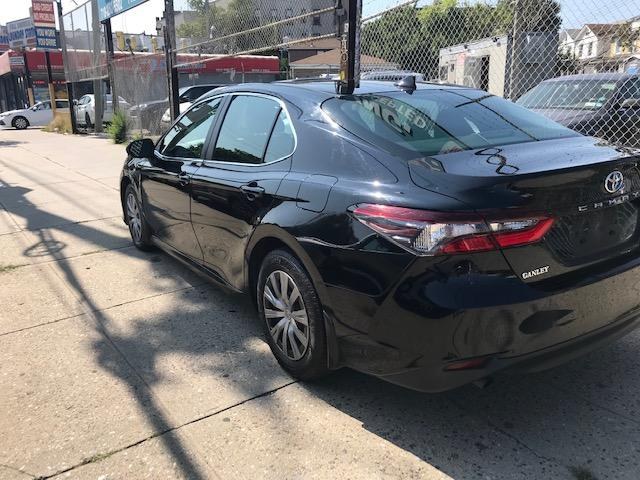 2022 Toyota Camry Hybrid LE CVT (Natl) photo