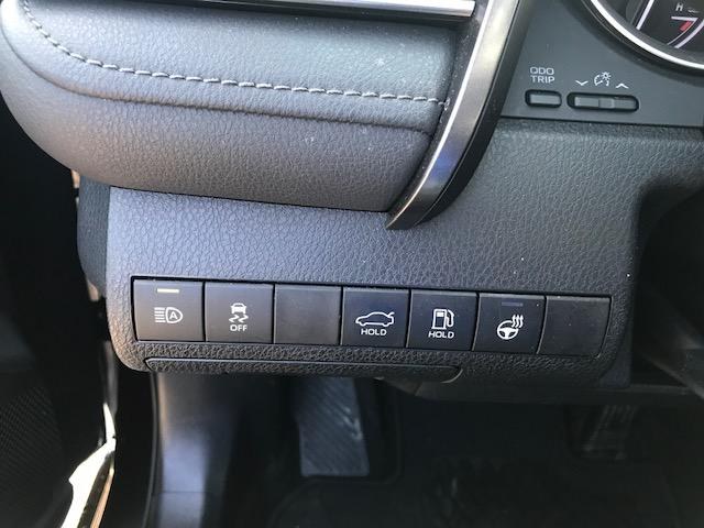 2022 Toyota Camry Hybrid LE CVT (Natl) photo