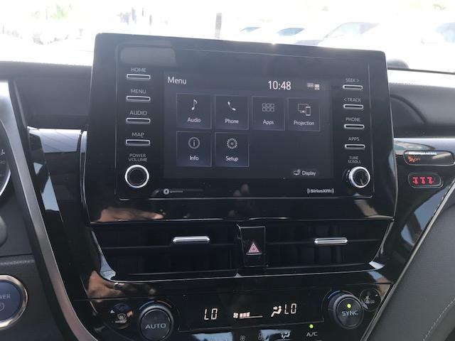 2022 Toyota Camry Hybrid LE CVT (Natl) photo