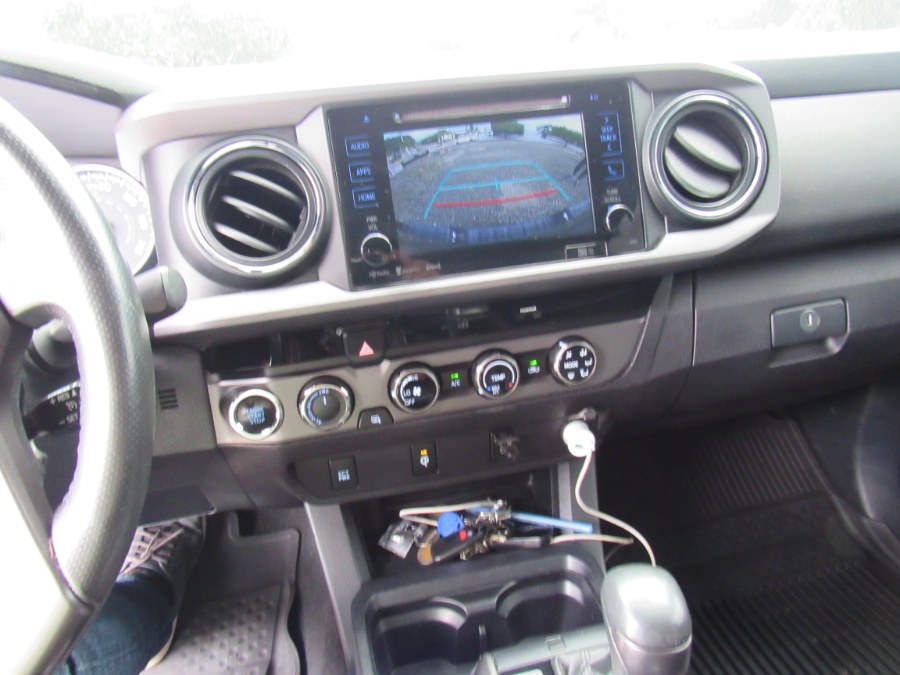 2017 Toyota Tacoma SR5 Double Cab 5'' Bed V6 4x4  photo