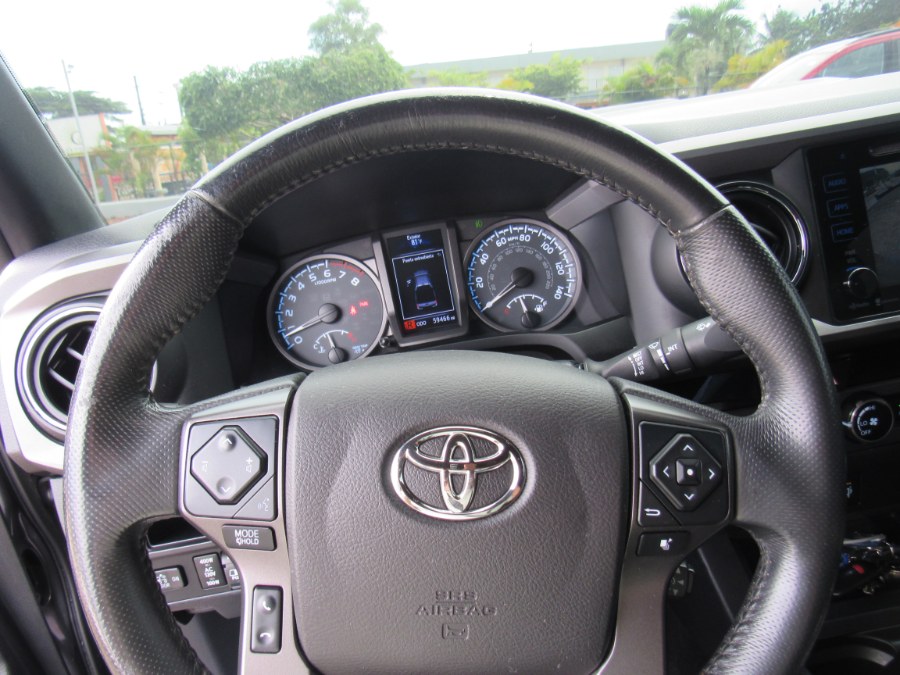 2017 Toyota Tacoma SR5 Double Cab 5'' Bed V6 4x4  photo