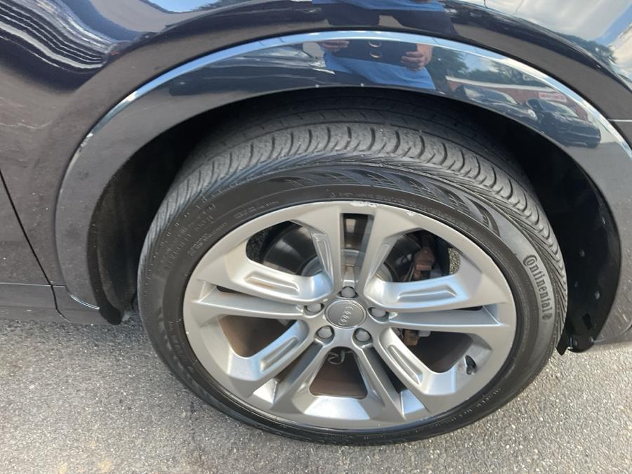 2015 Audi Q3 quattro 4dr 2.0T Prestige photo