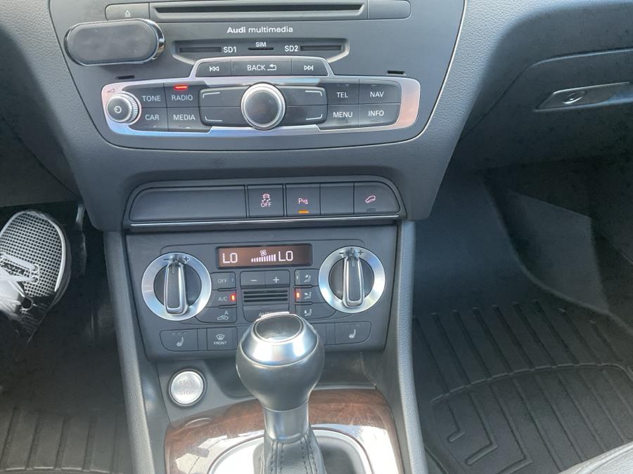 2015 Audi Q3 quattro 4dr 2.0T Prestige photo
