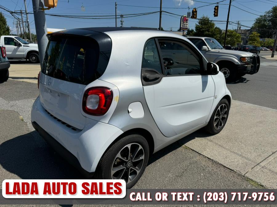 2016 smart Fortwo 2dr Cpe Pure photo