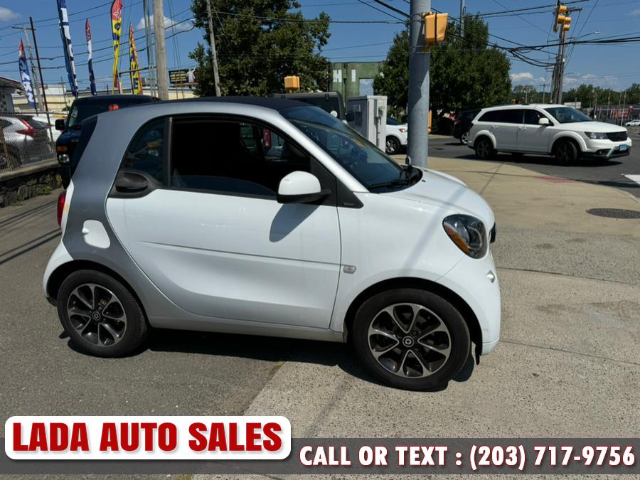 2016 smart Fortwo 2dr Cpe Pure photo
