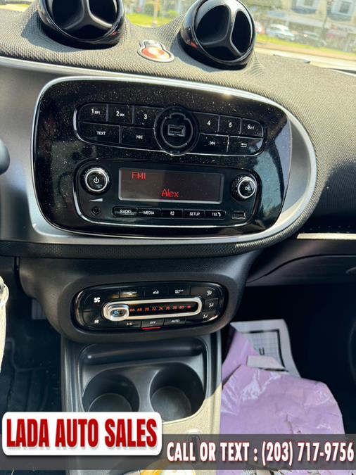 2016 smart Fortwo 2dr Cpe Pure photo