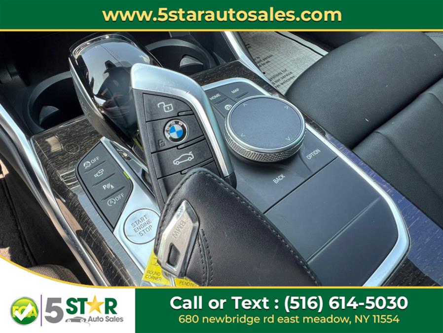 2021 BMW 3-Series 330i xDrive Sedan North Americ photo