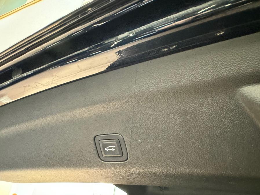 2023 Cadillac Escalade 4WD 4dr Sport photo