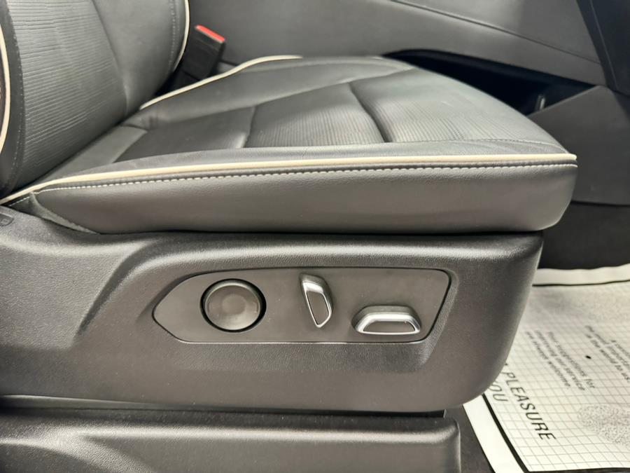 2023 Cadillac Escalade 4WD 4dr Sport photo
