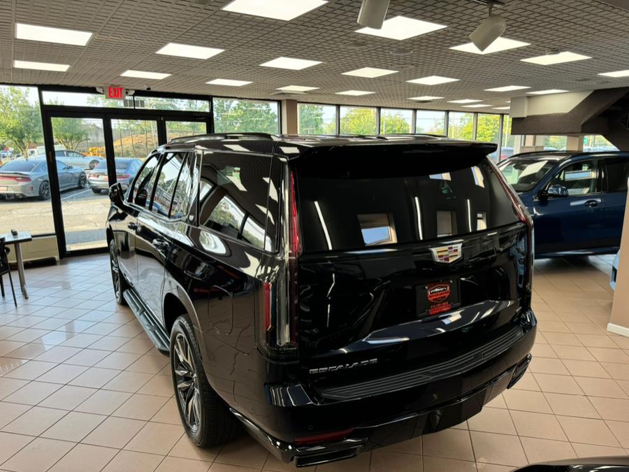 2023 Cadillac Escalade 4WD 4dr Sport photo