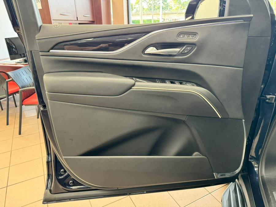 2023 Cadillac Escalade 4WD 4dr Sport photo