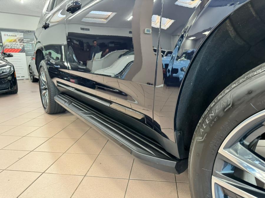 2023 Cadillac Escalade 4WD 4dr Sport photo