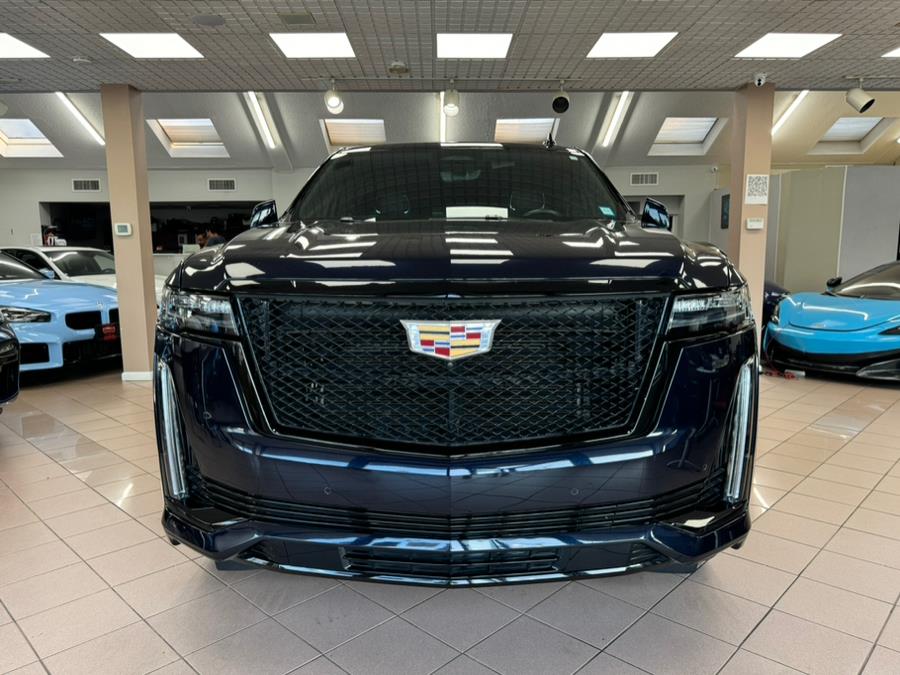 2023 Cadillac Escalade 4WD 4dr Sport photo