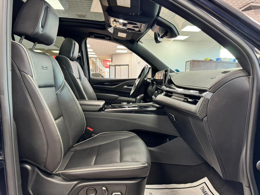 2023 Cadillac Escalade 4WD 4dr Sport photo