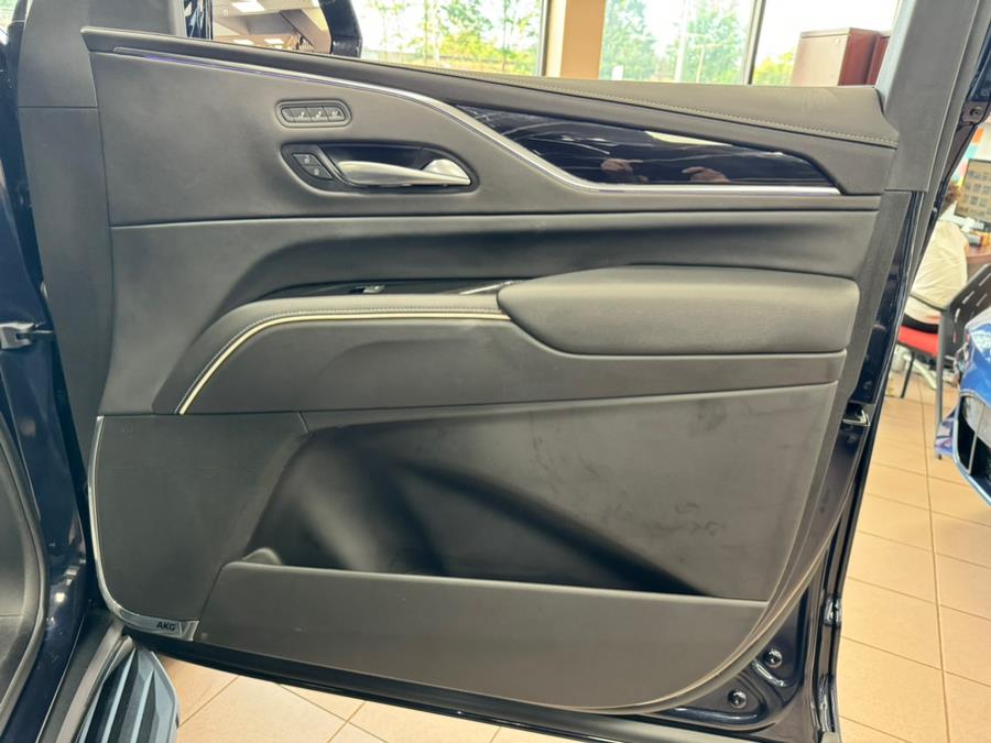 2023 Cadillac Escalade 4WD 4dr Sport photo