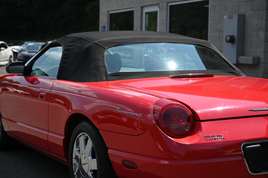 2002 Ford Thunderbird Deluxe photo