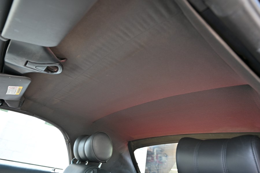 2002 Ford Thunderbird Deluxe photo