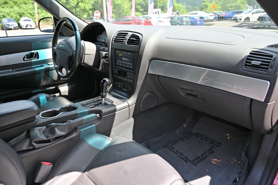 2002 Ford Thunderbird Deluxe photo