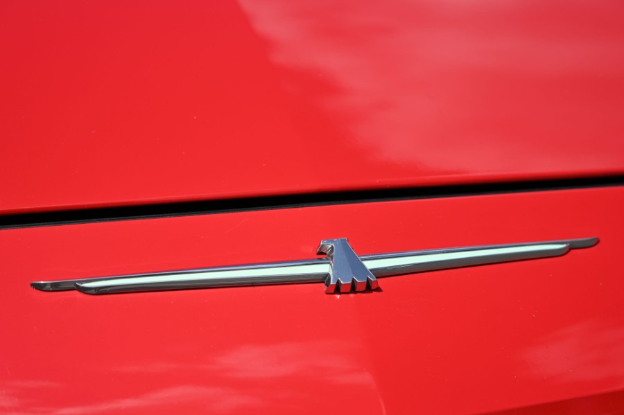 2002 Ford Thunderbird Deluxe photo