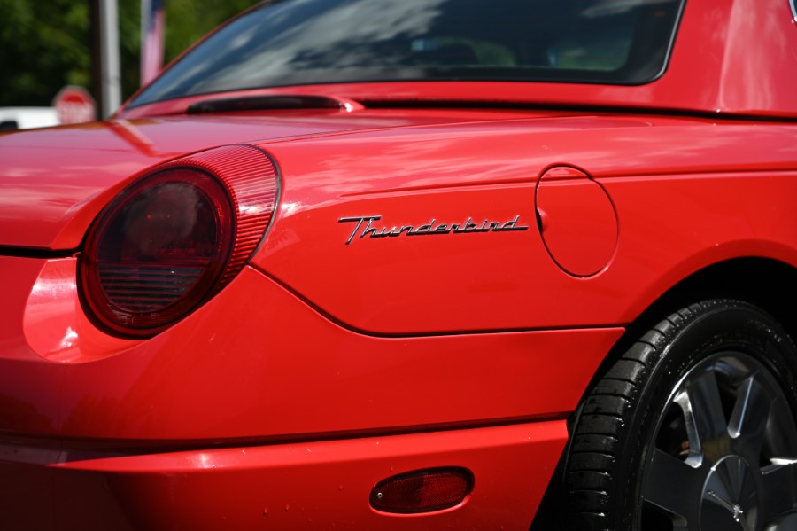 2002 Ford Thunderbird Deluxe photo