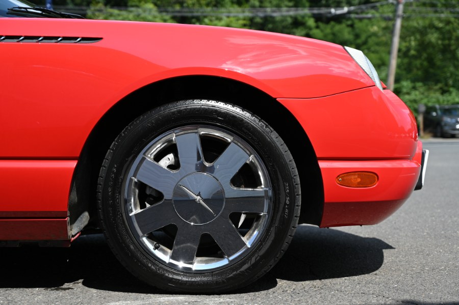 2002 Ford Thunderbird Deluxe photo