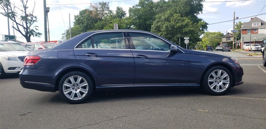 2014 Mercedes-Benz E-Class E350 4MATIC Sport photo