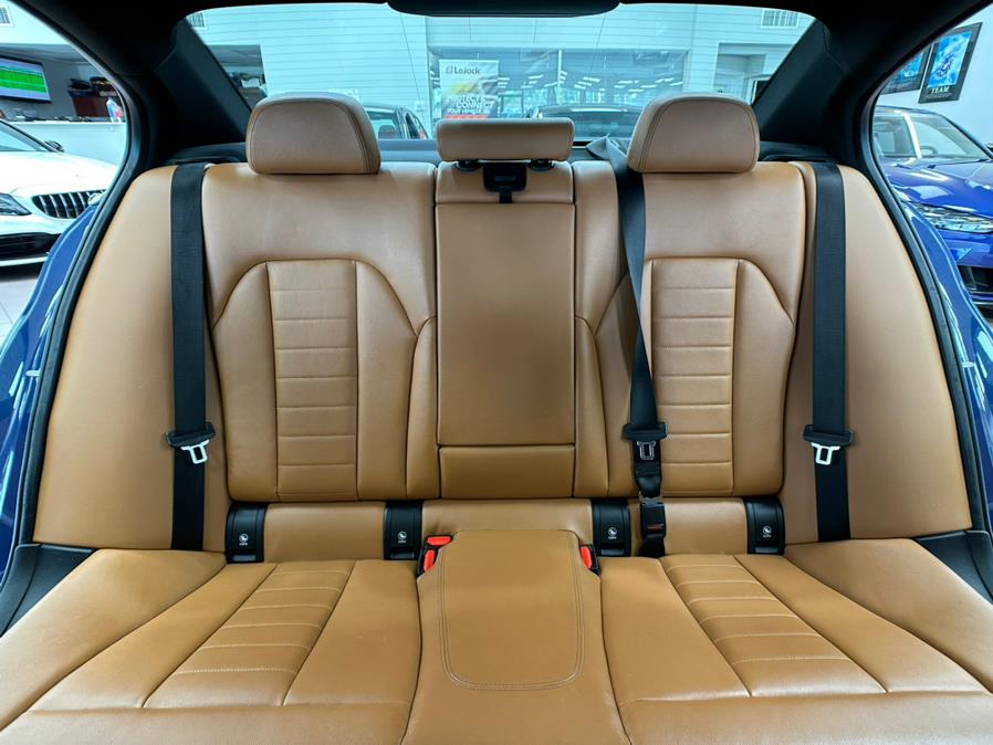 2021 BMW 3-Series 330i xDrive Sedan North Americ photo