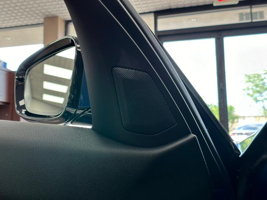 2021 BMW 3-Series 330i xDrive Sedan North Americ photo