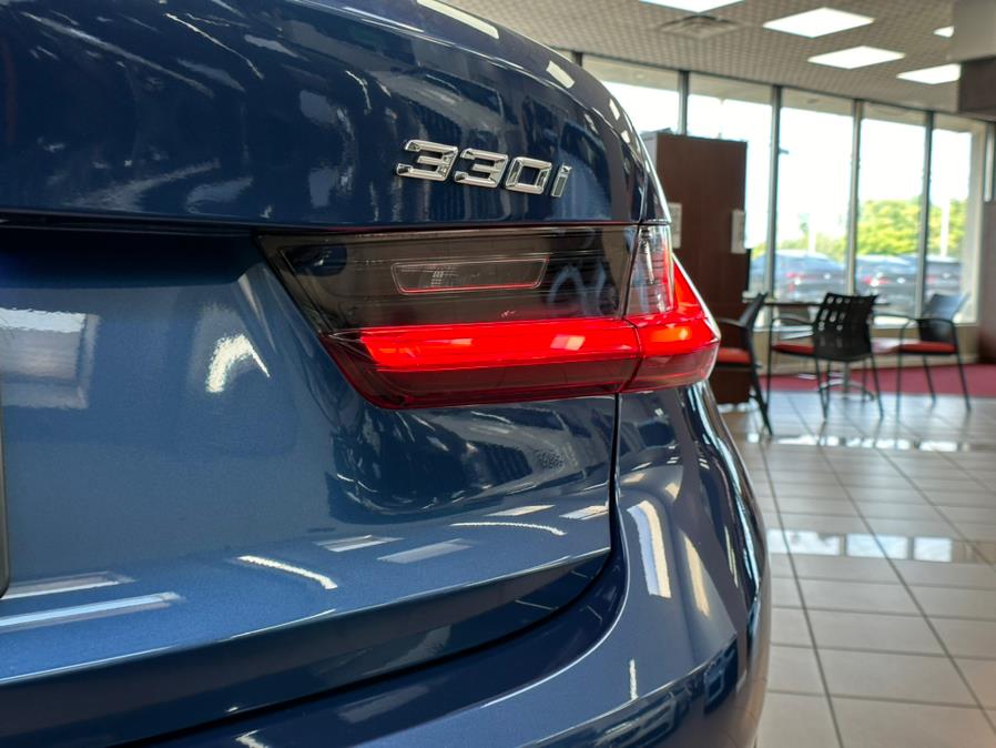 2021 BMW 3-Series 330i xDrive Sedan North Americ photo