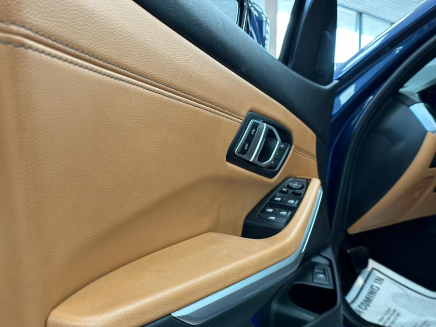 2021 BMW 3-Series 330i xDrive Sedan North Americ photo