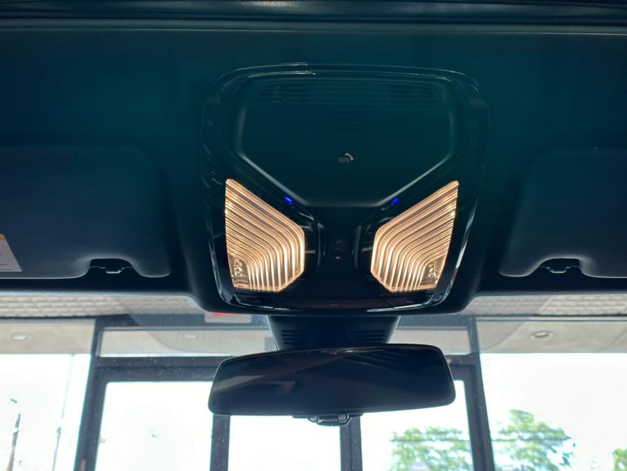 2021 BMW 3-Series 330i xDrive Sedan North Americ photo