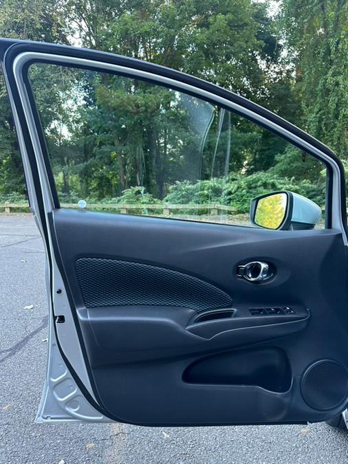 2017 Nissan Versa Note SV CVT photo