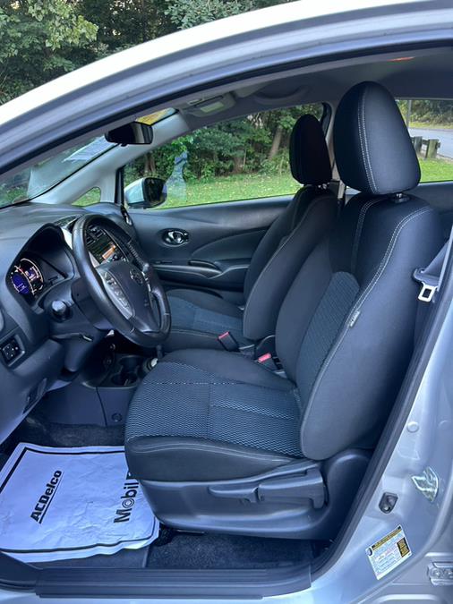 2017 Nissan Versa Note SV CVT photo