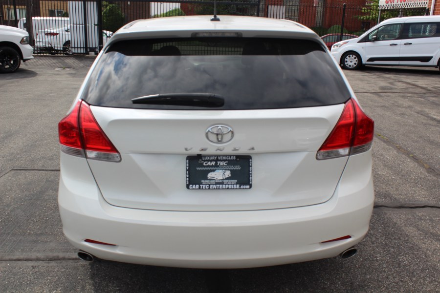 2011 Toyota Venza FWD V6 photo