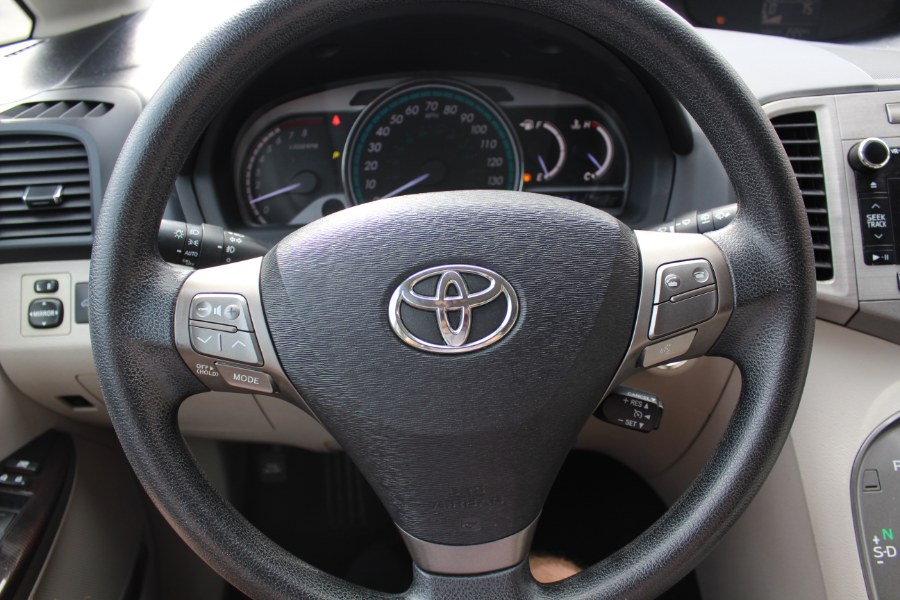 2011 Toyota Venza FWD V6 photo