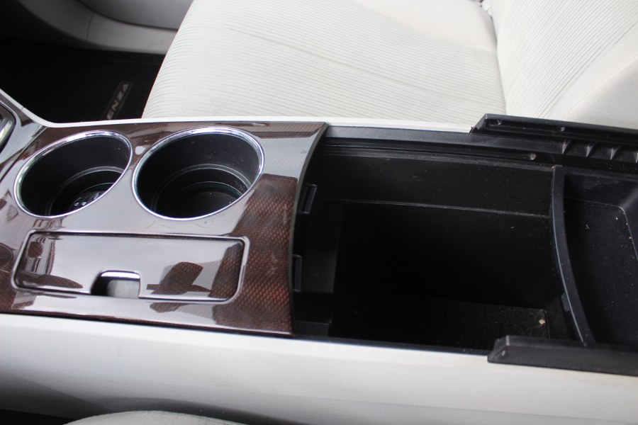2011 Toyota Venza FWD V6 photo