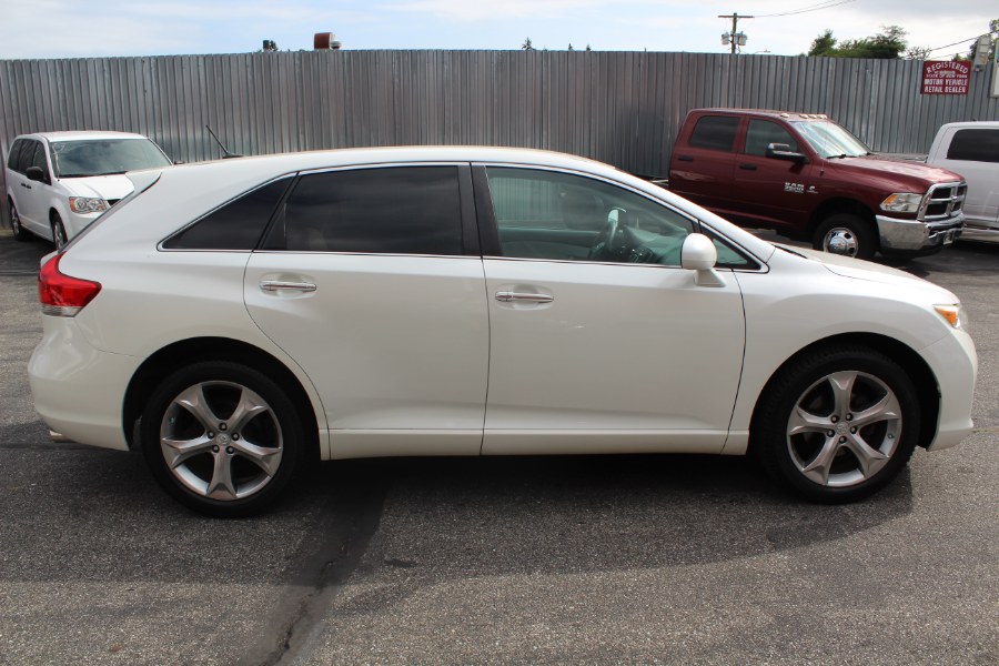 2011 Toyota Venza FWD V6 photo