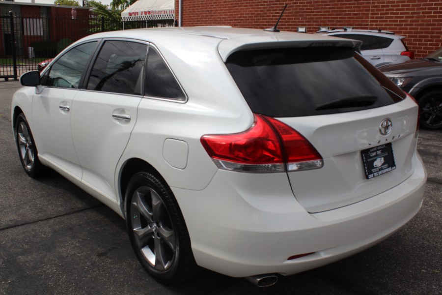 2011 Toyota Venza FWD V6 photo