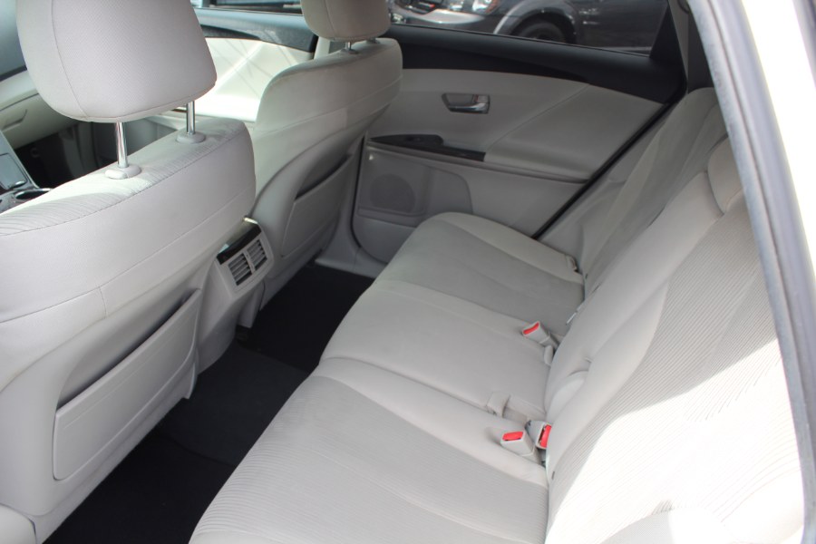 2011 Toyota Venza FWD V6 photo