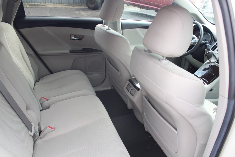 2011 Toyota Venza FWD V6 photo