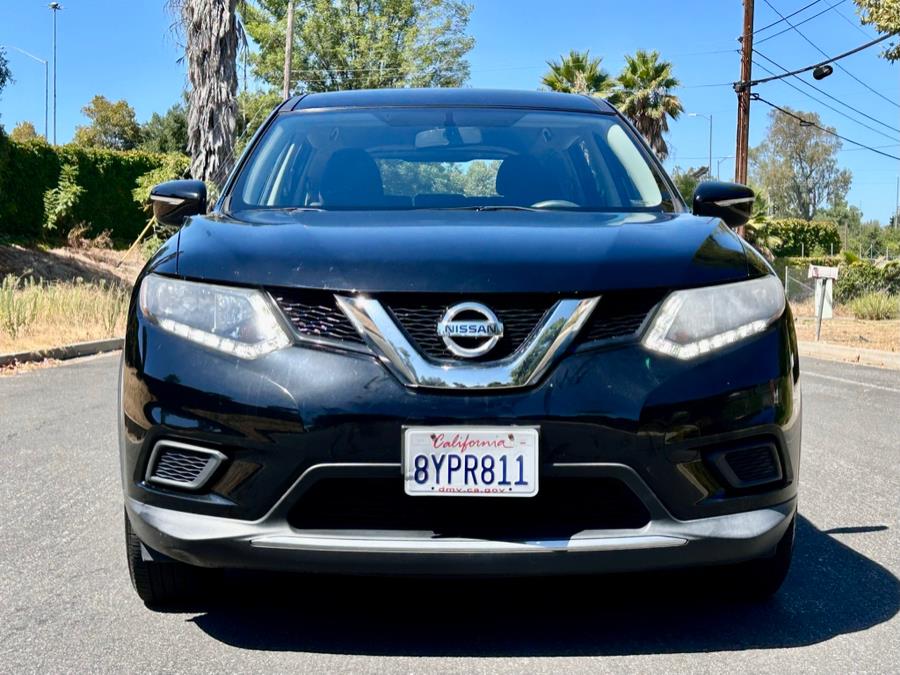 2015 Nissan Rogue FWD 4dr SV photo