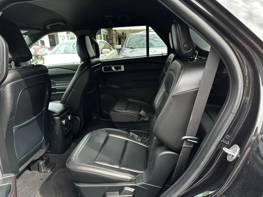 2020 Ford Explorer XLT 4WD photo